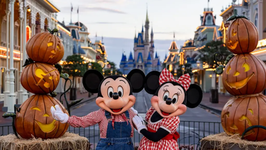 Saiba tudo sobre o Halloween da Disney e divirta-se sem se assustar.