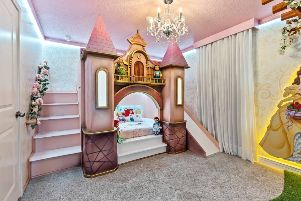 Quarto temático das princesas em casa alugada