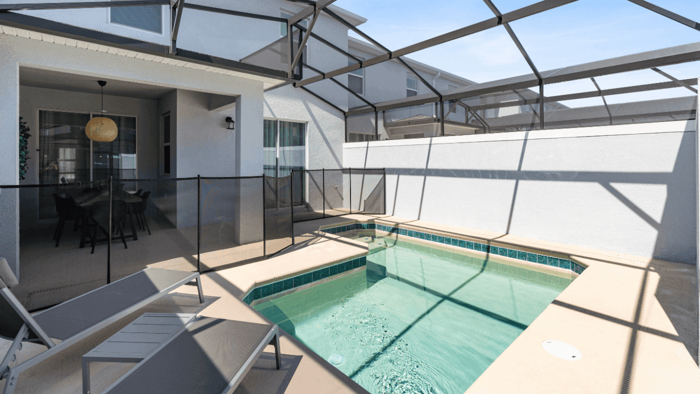 Piscina em casa no condomínio Storey Lake em Orlando Piscina em casa no condomínio Storey Lake em Orlando