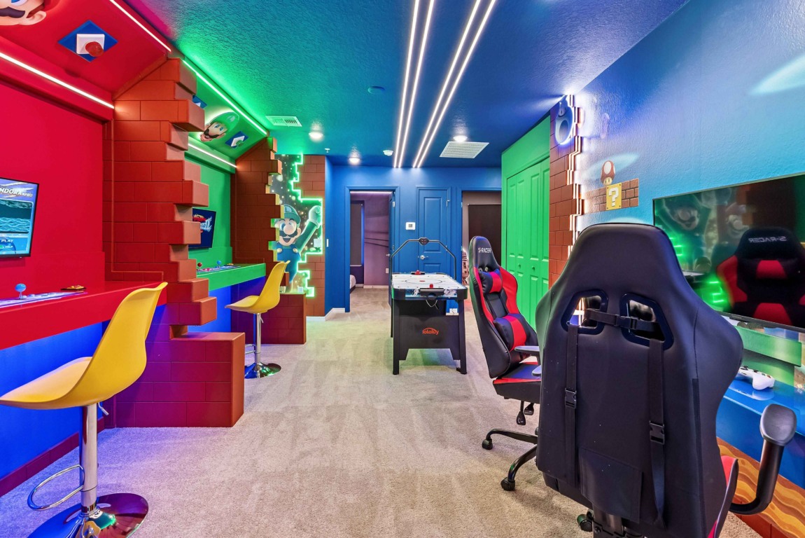 Sala de jogos temático de Super Mario em casa de 5 quartos em Windsor Cay