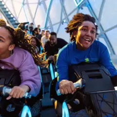 TRON Lightcycle Run no Disney Magic Kingdom