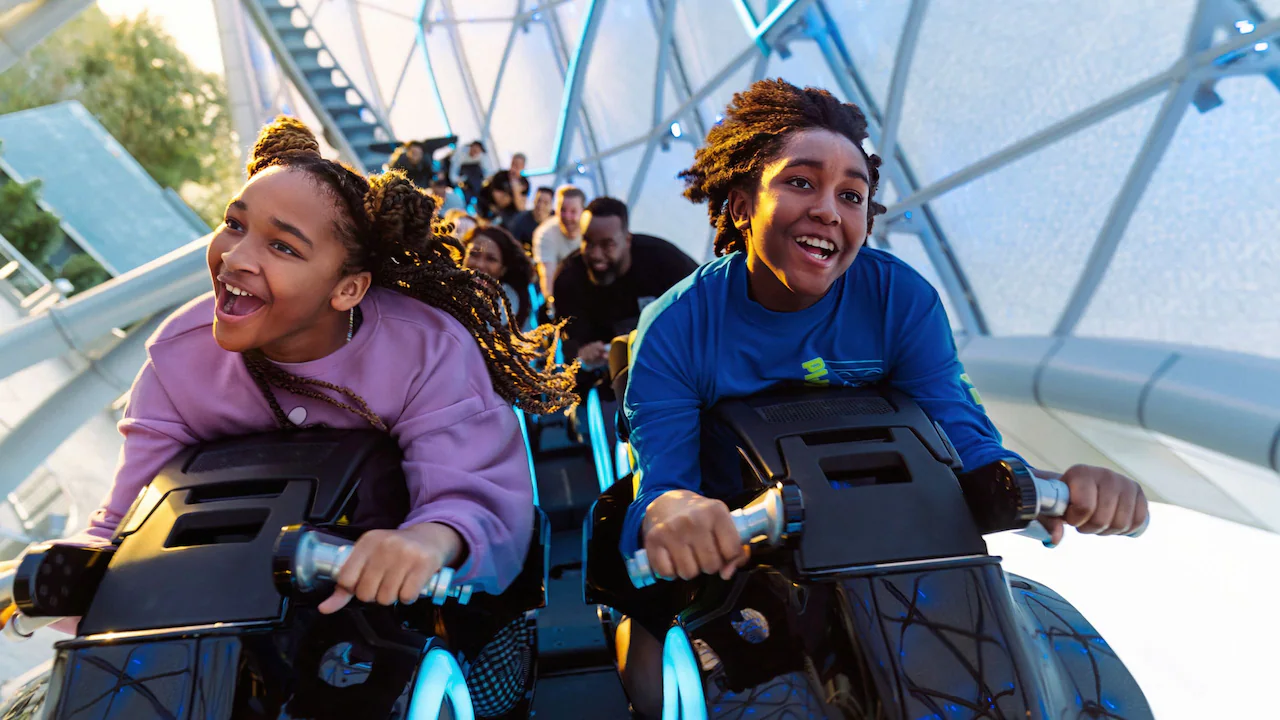 TRON Lightcycle Run no Disney Magic Kingdom