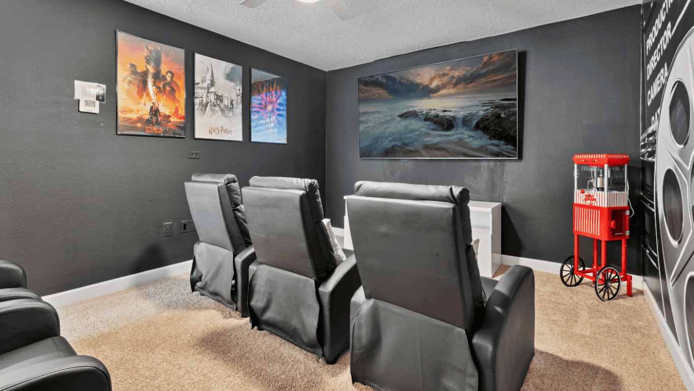 Sala de cinema em casa no condomínio Solterra Resort Sala de cinema em casa no condomínio Solterra Resort