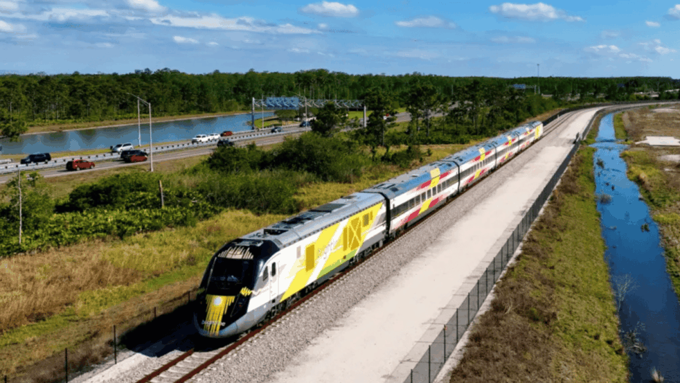 Brightline: Conheça o trem moderno entre Miami e Orlando Brightline: Conheça o trem moderno entre Miami e Orlando